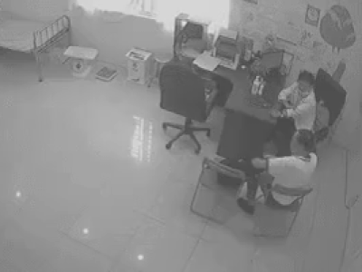 Video bác sĩ dùng dao tấn công đồng nghiệp: Mâu thuẫn cá nhân được hé lộ