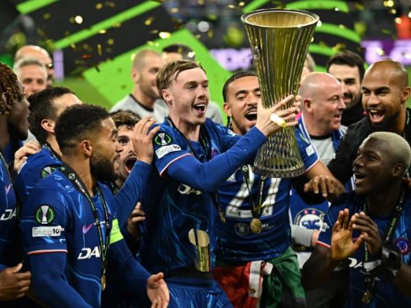 Chelsea hạ Betis vô địch Conference League, lập kỷ lục 'vô tiền khoáng hậu'!