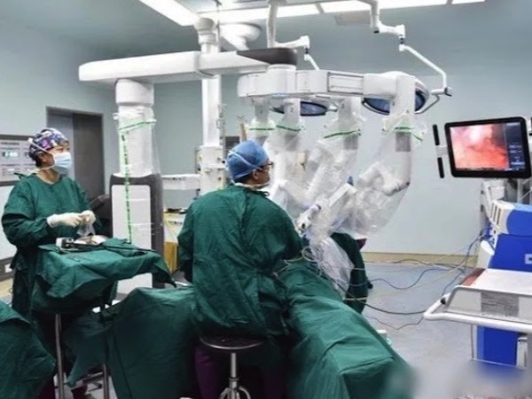 Nữ giáo viên 24 tuổi tử vong sau vài ngày đến bệnh viện vì bị đau họng