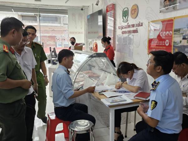 Vụ tố C.P. bán heo bệnh: Đã có kết quả xét nghiệm ban đầu