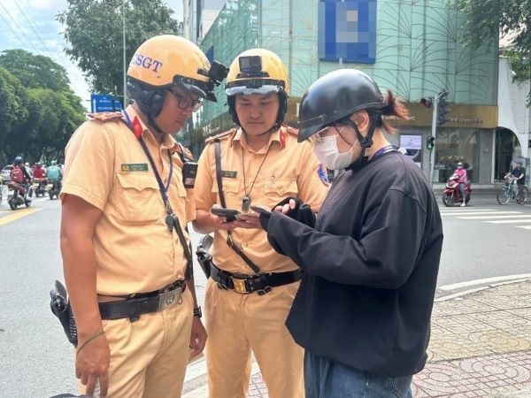 Chú ý: Từ nay nếu xe máy thiếu bộ phận này sẽ bị phạt tới 3 triệu đồng, ai cũng cần nắm rõ