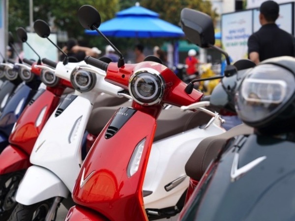 Người dùng Việt mê xe máy VinFast vì 'mua dễ - đi rẻ'