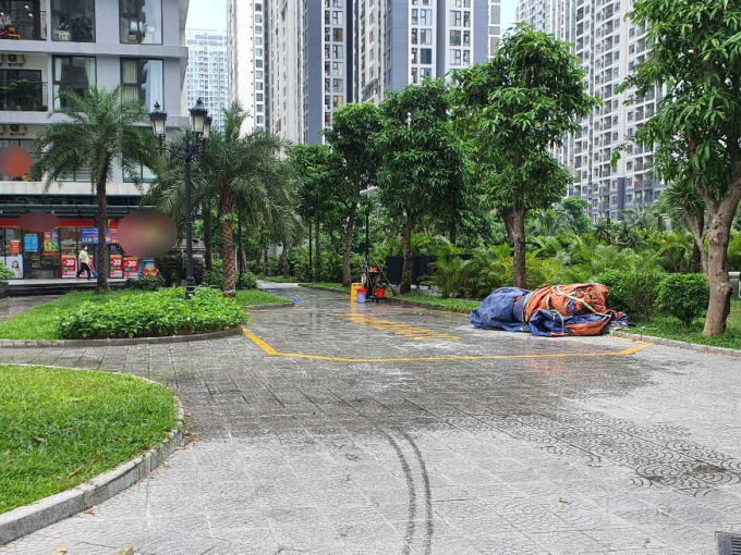 Người cha đau lòng khi con trai rơi từ tầng 39 tử vong ở Hà Nội: 'Công việc không thuận lợi, chuyện tình cảm cũng gặp trục trặc...'