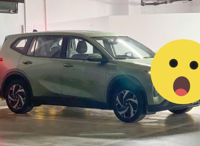 VinFast Limo Green lộ diện ngoài đời, ảnh tràn ngập mạng xã hội: Thiết kế của xe do người Việt làm 100%