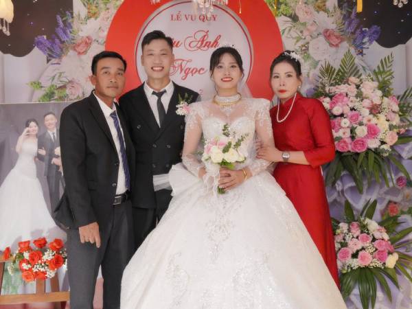 Cưới con gái của 'bạn nhậu', chàng trai Vĩnh Phúc kể chuyện thú vị về bố vợ