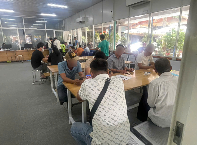 'Cá mập' từng mang hàng trăm tỉ đồng mua đất nền phía Nam, giờ thế nào?
