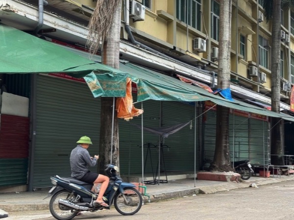 Cảnh im lìm ở chợ lớn vùng biên Quảng Ninh, Lạng Sơn: Tiểu thương lo 'treo niêu'