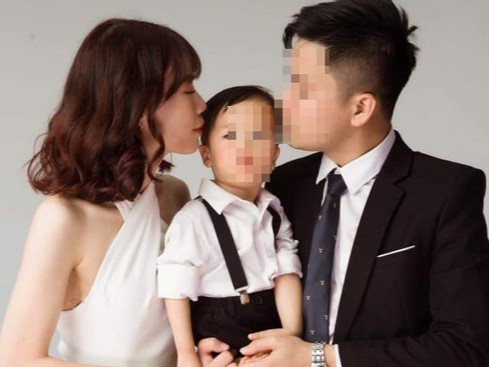 Món quà tái sinh bà mẹ trẻ từ người đàn ông xa lạ