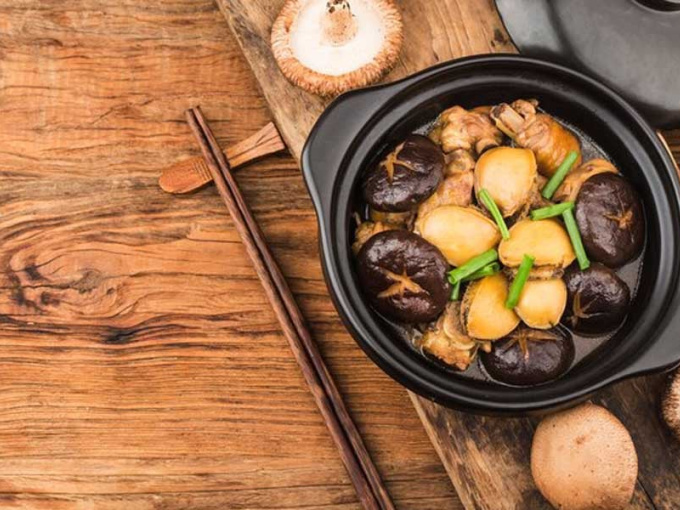 Người phụ nữ tử vong sau 4 giờ vì xuất huyết não, bác sĩ nói thẳng: 3 loại canh súp tưởng 'thập toàn đại bổ' hóa ra là âm thầm đầu độc cơ thể mỗi ngày!