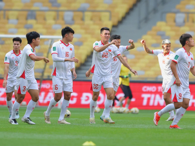 TRỰC TIẾP Malaysia 4-0 Việt Nam: Tuyển Việt Nam dồn lên tấn công tìm bàn thắng