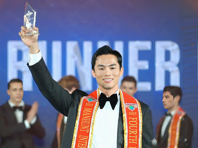 Cựu tiếp viên hàng không quê Bến Tre vỡ òa đoạt giải á vương quốc tế