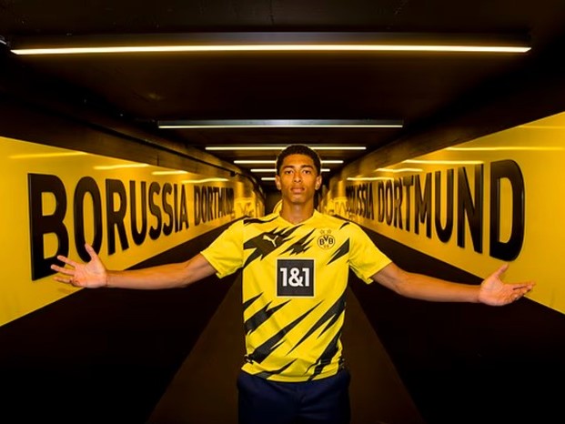 Em trai Jude Bellingham gia nhập Dortmund với mức phí kỷ lục