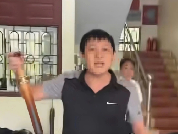 Tạm đình chỉ công tác cán bộ đội thuế xưng ‘mày - tao’ với dân