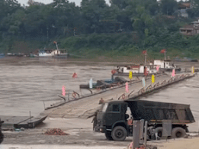 Xuất hiện thông tin cầu phao Phong Châu bị lũ cuốn, Đại tá quân đội lên tiếng