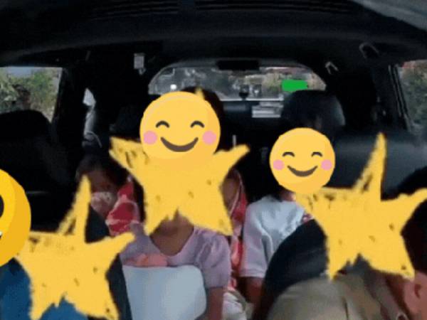 Tranh cãi clip tài xế 'mời' gia đình 5 người nhưng đặt xe 4 chỗ còn thái độ xuống xe ngay lập tức!