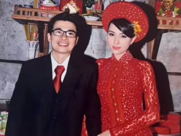 Cô dâu Kiên Giang gây sốt với ảnh đính hôn 14 năm trước, nhan sắc giờ thế nào?