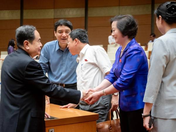 Sáng nay, Quốc hội bấm nút thông qua một quyết định lịch sử