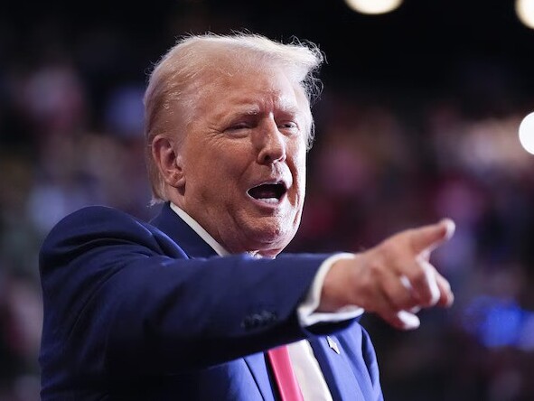 Ông Trump cảnh báo Iran hành động 'trước khi quá muộn'