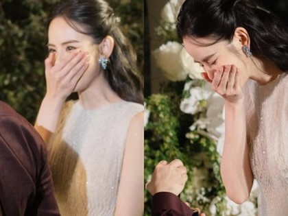 HOT: Lộ khoảnh khắc mỹ nhân 2k2 được chồng gia thế khủng cầu hôn sau 3 tháng yêu, netizen nhìn vào chỉ thắc mắc 1 chuyện!
