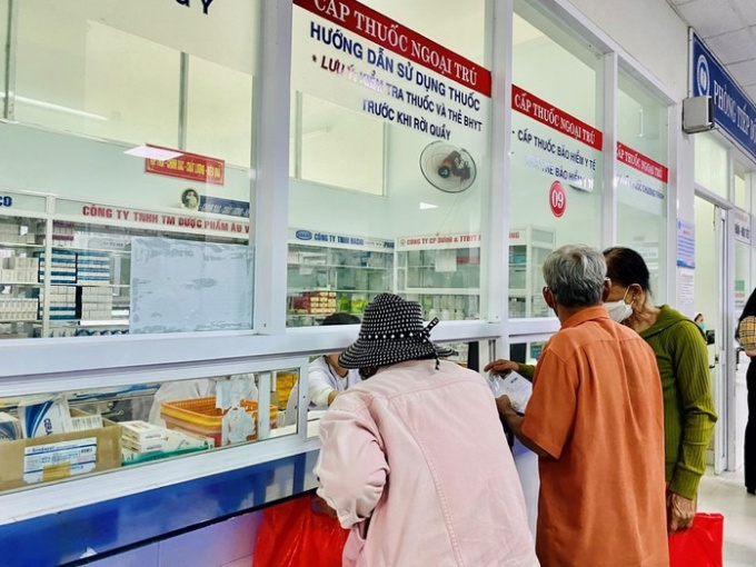 12 trường hợp không được hưởng BHYT dù khám đúng tuyến