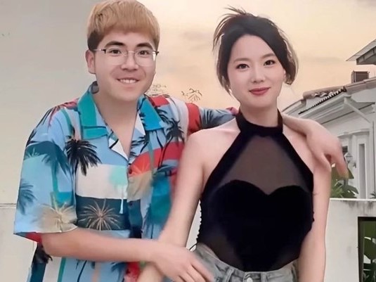 Chàng trai nghèo 23 tuổi cưới mẹ đơn thân 38 tuổi, bố mẹ 'khóc như mưa'