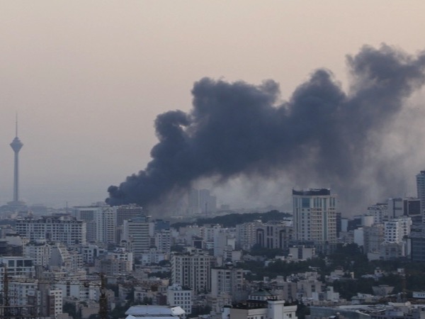 Houthi tuyên bố tham chiến, Israel thuyết phục Mỹ tấn công Iran