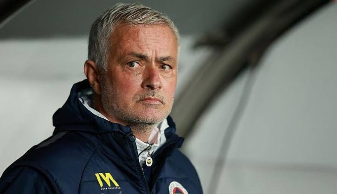 Mourinho khiến bóng đá Thổ Nhĩ Kỳ chấn động, nhiều lãnh đạo từ chức
