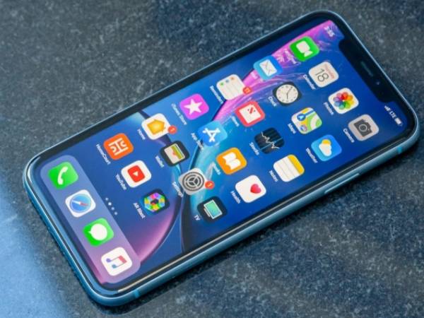 Đây là iPhone giống iPhone 16e giá chưa đầy 4 triệu trang bị không kém iPhone 11 còn được bán mới