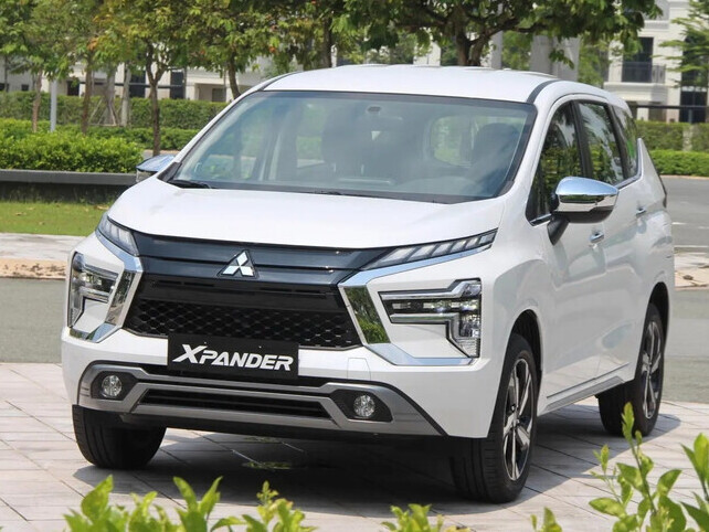 Loạt xe MPV 7 chỗ ngồi đang được giảm giá sâu, dân mua chạy dịch vụ 'mừng thầm'
