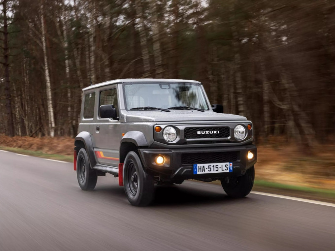 Suzuki Jimny có bản đặc biệt trước khi rời một thị trường: Độ nhẹ nhưng chất, khách Việt có thể tham khảo để làm mới xe mình