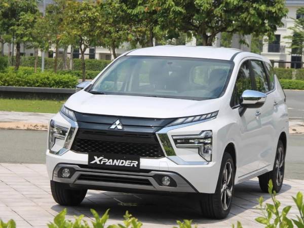Loạt xe MPV 7 chỗ ngồi đang được giảm giá sâu, dân mua chạy dịch vụ 'mừng thầm'