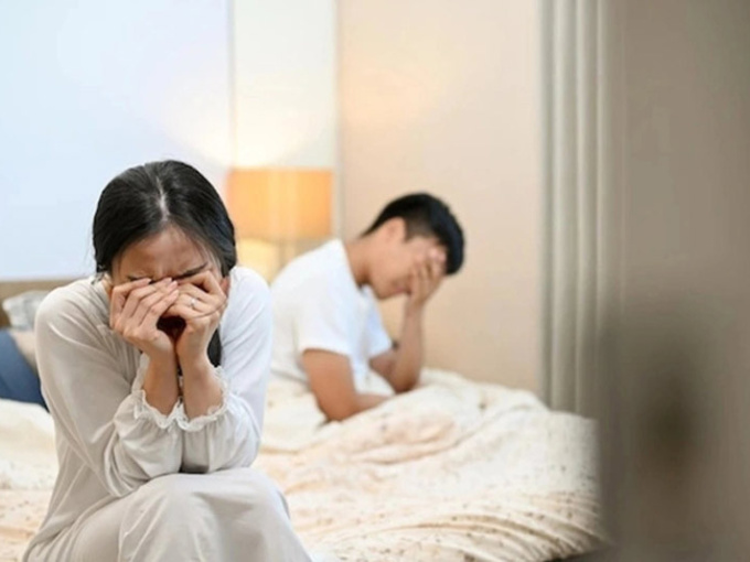 Chồng thản nhiên ngoại tình trên ô tô mua bằng tiền mượn bố mẹ vợ