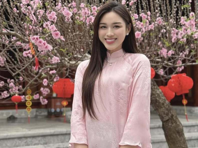 Hoa hậu Đỗ Hà công khai bạn trai thiếu gia?