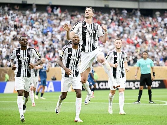 Juventus tạo mưa bàn thắng, giành vé vòng knock-out FIFA Club World Cup