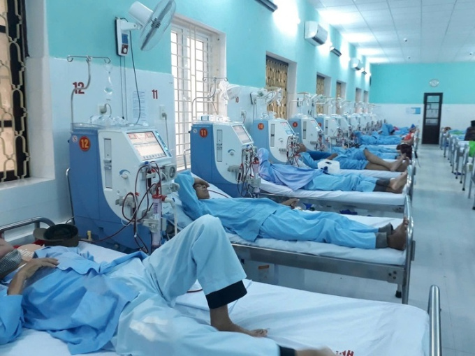 Thận teo nhỏ khi chưa tới 30 tuổi: Bác sĩ cảnh báo 2 thói quen gây suy thận, rất nhiều người Việt mắc