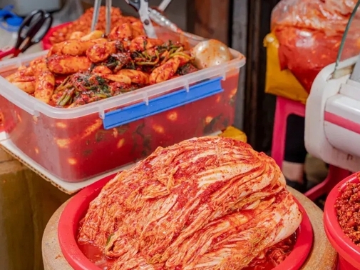 Đi chợ thấy 5 loại rau củ này bán rẻ như cho cũng ĐỪNG DẠI mà mang về nhà, toàn 'mầm bệnh' cả!