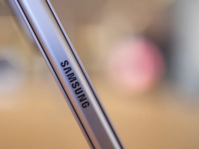 Samsung ấn định ngày ra mắt smartphone gập mới