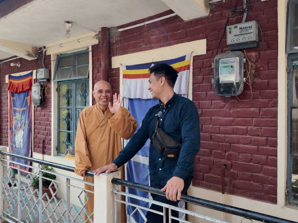 Chàng trai rời Đức về Việt Nam tìm nguồn cội, xúc động gặp lại bố sau 15 năm