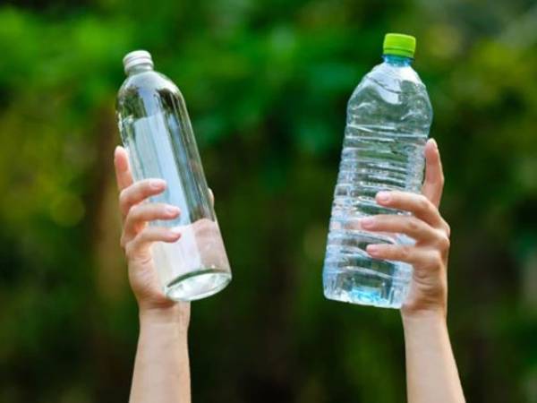 Phát hiện gây sốc: Chai thủy tinh chứa vi nhựa cao gấp 50 lần chai nhựa!