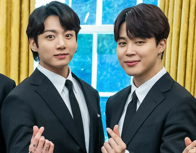Mạng xã hội chia rẽ vì Jimin và Jungkook (BTS) đến Đà Nẵng