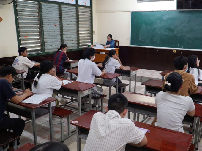Hỏng xe dọc đường đi thi tốt nghiệp, thí sinh 'tấp' vào điểm thi mới làm bài