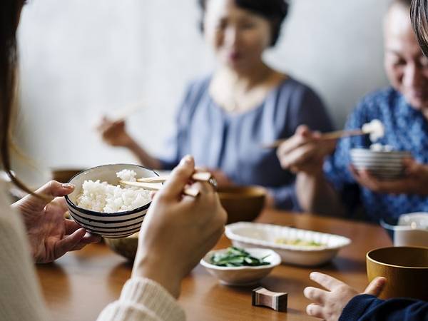 Gia đình 3 người cùng mắc ung thư vì 'tiết kiệm' không đúng cách: Lời cảnh báo từ bác sĩ!