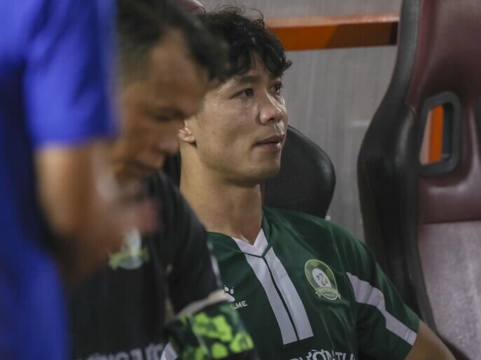 Công Phượng thẫn thờ sau thất bại tại trận play-off