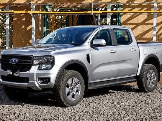 Ford Ranger bản máy dầu giống tại Việt Nam sắp 'bay màu' khỏi một thị trường, thay thế bằng động cơ hybrid xăng - điện mới tiết kiệm