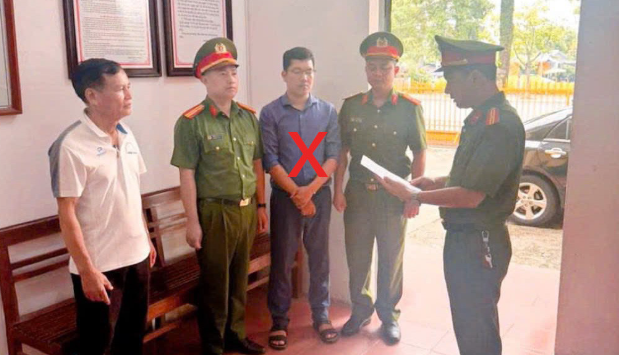 Bắt tạm giam kế toán chiếm đoạt tiền BHYT của học sinh