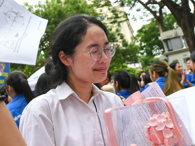 Đề thi tốt nghiệp THPT năm 2025: ‘Thí sinh khóc nhưng cần thay đổi’