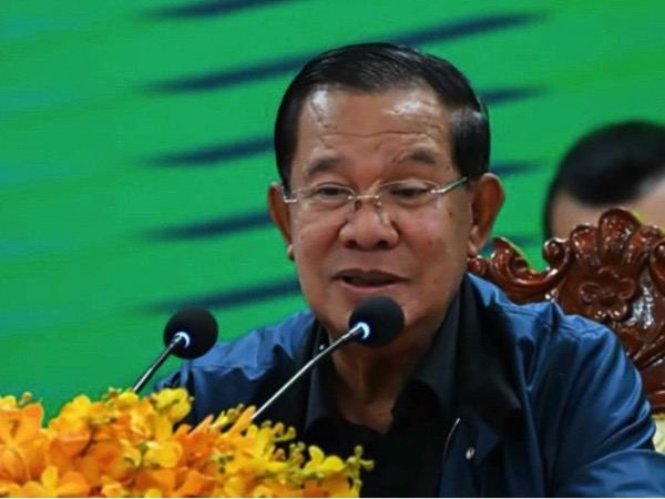 Thái Lan cáo buộc ông Hun Sen phạm luật khi livestream 'nói xấu' ông Thaksin