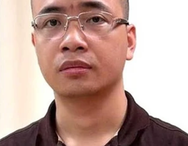 'Phong tỏa' tài sản Phó Tổng giám đốc Công ty Cổ phần Z Holding sản xuất sữa HIUP