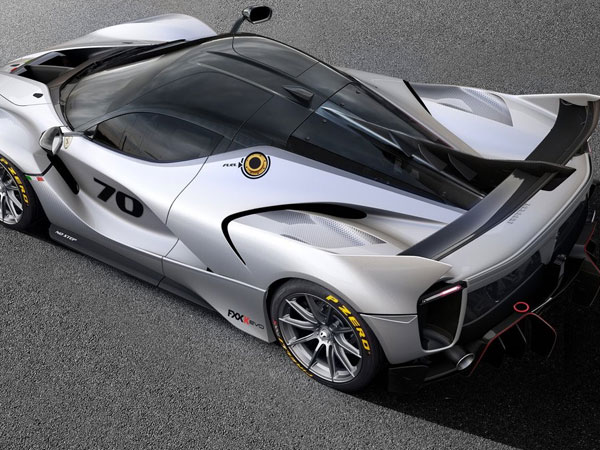 Ferrari ra mắt FXX-K Evo siêu giới hạn - tuyệt phẩm ngựa chiến
