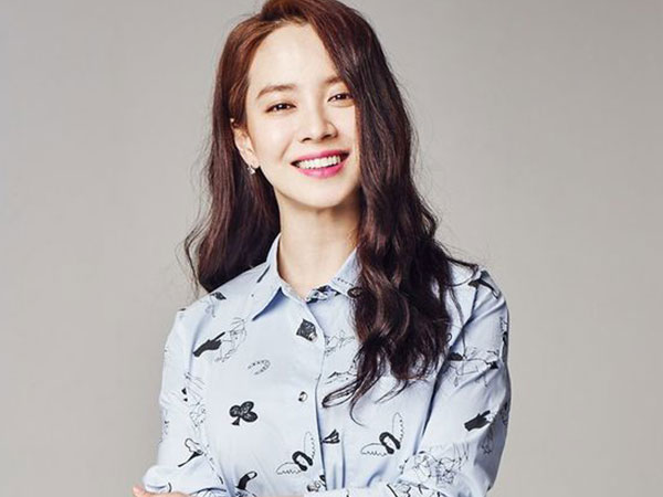 Hé lộ lý do Song Ji Hyo vắng mặt, dàn sao hạng A về sớm giữa đám cưới Song-Song